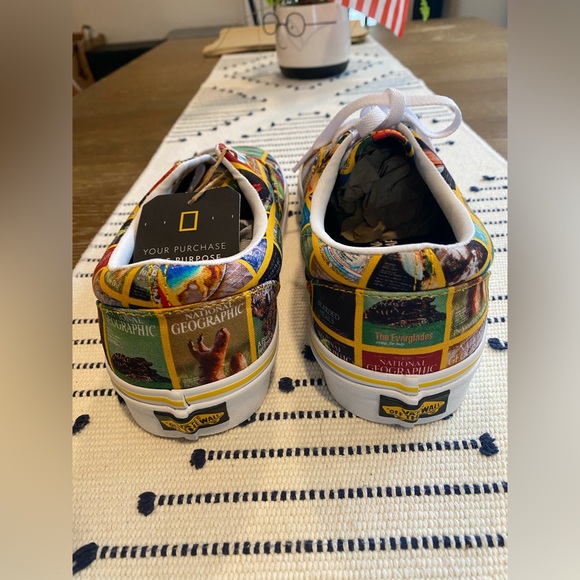 Vans National Geographic Era Men’s 9, Women’s 10.5 - Picture 4 of 7